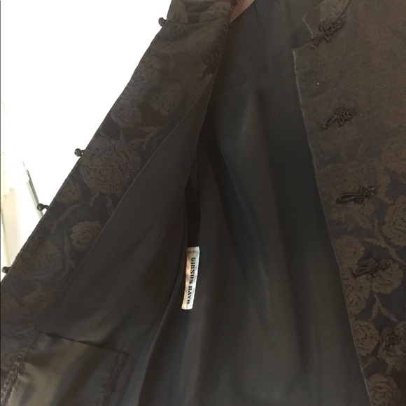 Beautiful Asian styled coat - Picture 4 of 4